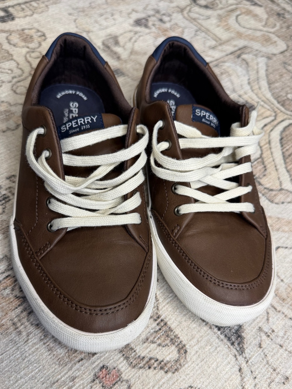 Sperry Brown Leather Boat Sneakers with Cream Laces - Picture 1 of 8